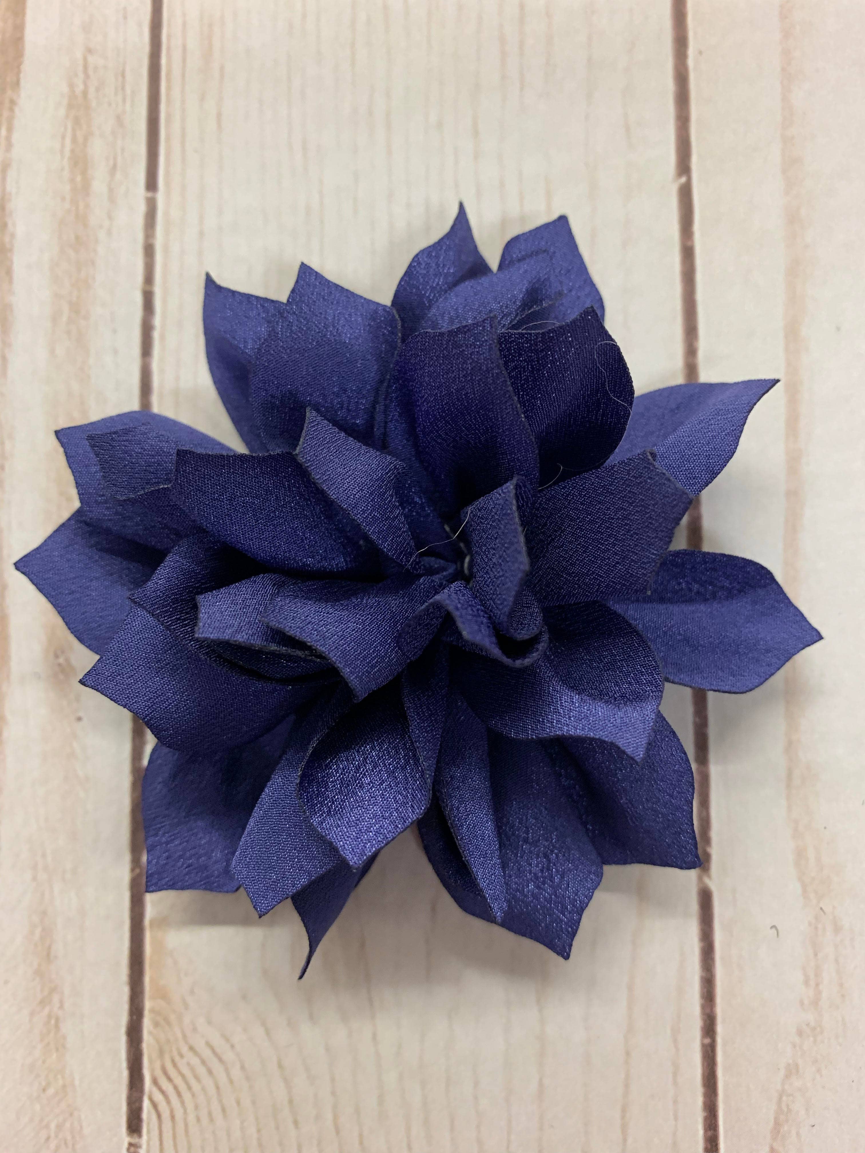 Rachel's Ribbons - Wholesale Hair Clip - Kids - Lily Flower Clip - Medium15