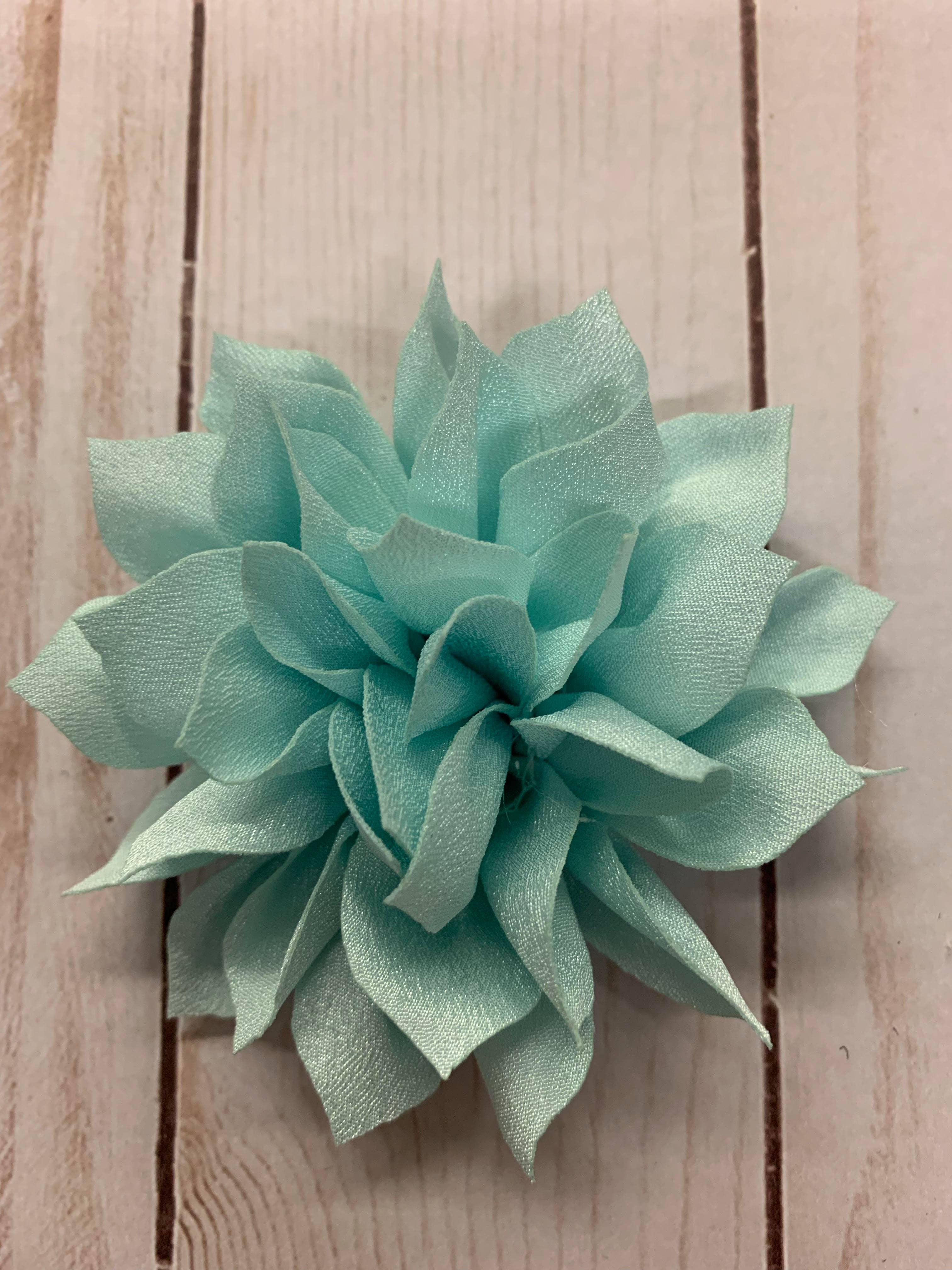 Rachel's Ribbons - Wholesale Hair Clip - Kids - Lily Flower Clip - Medium11