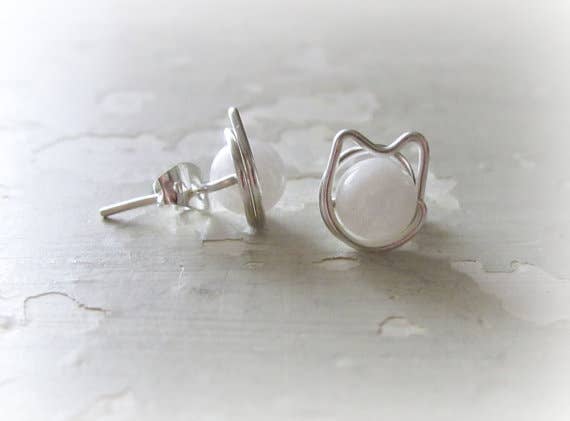 Contempo Jewelry - Wholesale Stud/Post Earrings - White Agate + Sterling Silver Cat Stud Earrings1