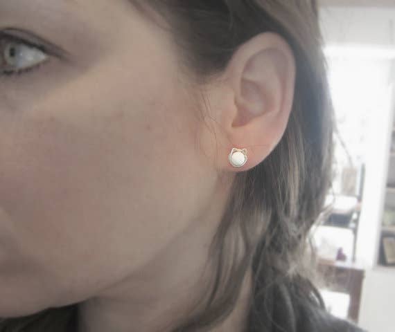 Contempo Jewelry - Wholesale Stud/Post Earrings - White Agate + Sterling Silver Cat Stud Earrings4