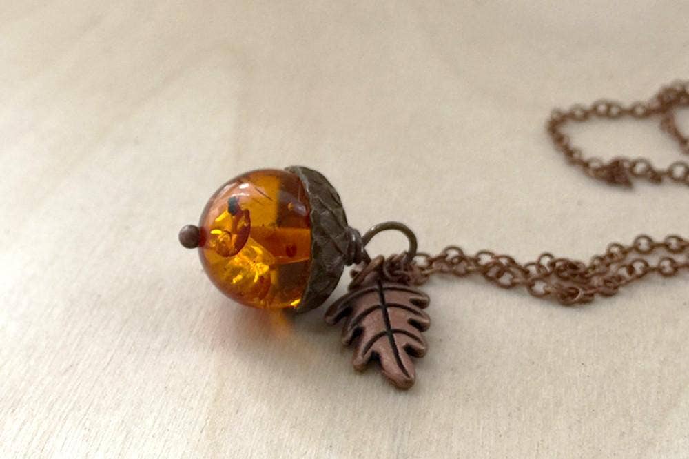 Enchanted Leaves - Wholesale Pendant/Charm Necklace - 18" Amber and Copper Acorn Necklace3
