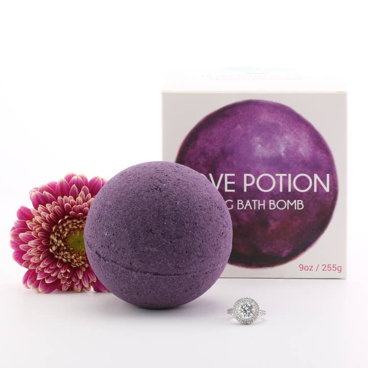 Love Potion Ring Bath Bomb for wholesale by Pearl Bath Bombs