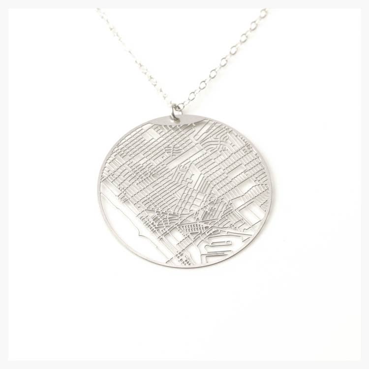 Aminimal - Wholesale Pendant/Charm Necklace - Dog Tag L.A. Venice Beach - Silver0