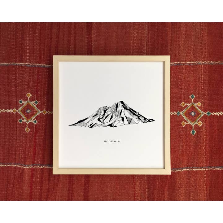 Stampa artistica per disegno di montagna poligonale Shasta, 30,5 x 30,5 cm per la vendita all'ingrosso da parte di Tim Plus April