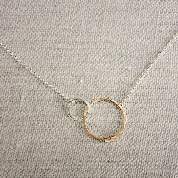 Freshie & Zero - Vente Colliers à pendentif - Collier d'amour, maillons originaux d'amour, mère et deux enfants5