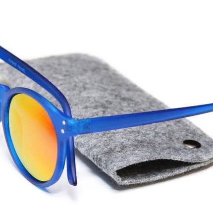 Sondre Travel - Wholesale Sunglasses - Unisex - Voyage Shades | Frosted Blue