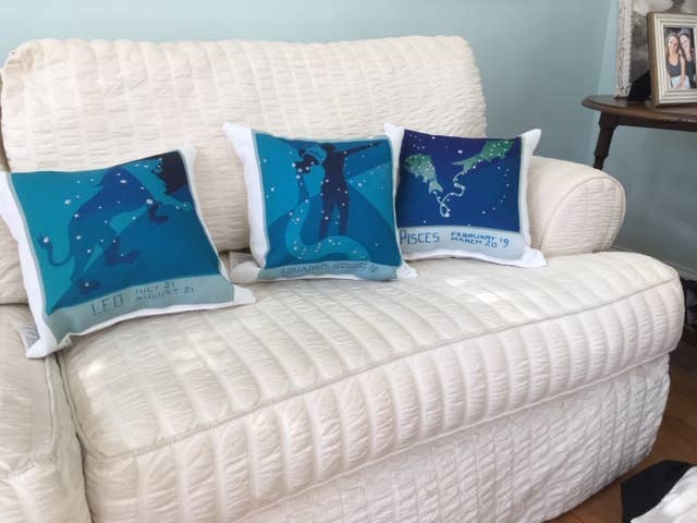 That Fabled Shore Home Decor - Vendita all'ingrosso Cuscini decorativi - Scorpione Art Deco Zodiaco Cuscino 14x14 In Poliestere filato 1