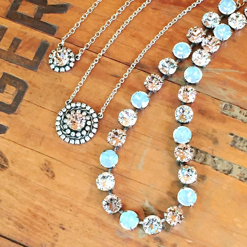 Rew Elliott – wholesale Pendant/charm necklace – Signature Double Halo Necklace5