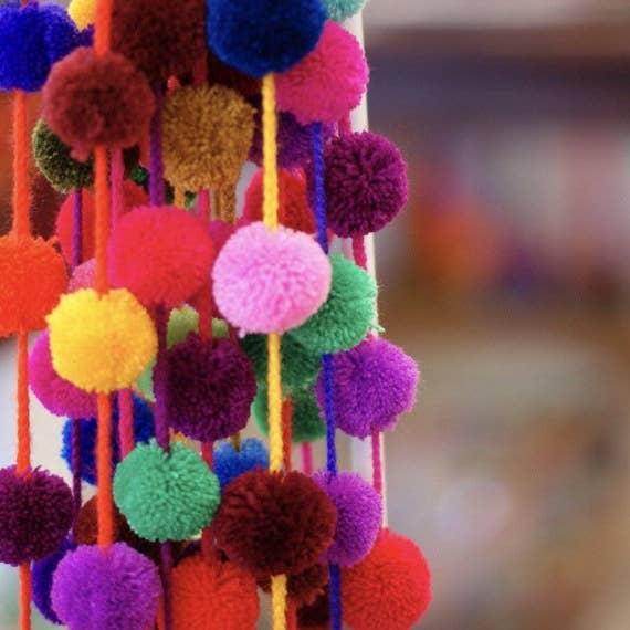 Lumily - Wholesale Bunting/Garland - Pom Pom Garland Decor Strand - Mexico