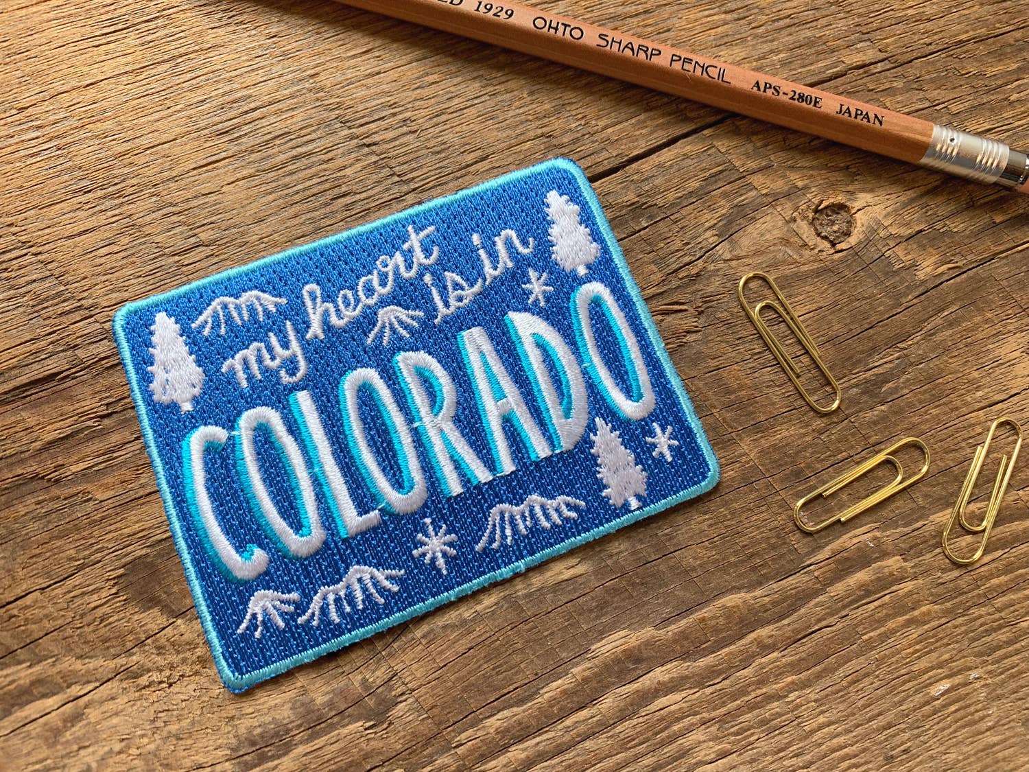 Noteworthy Paper & Press - Venta al por mayor Parches - Parche Colorado5