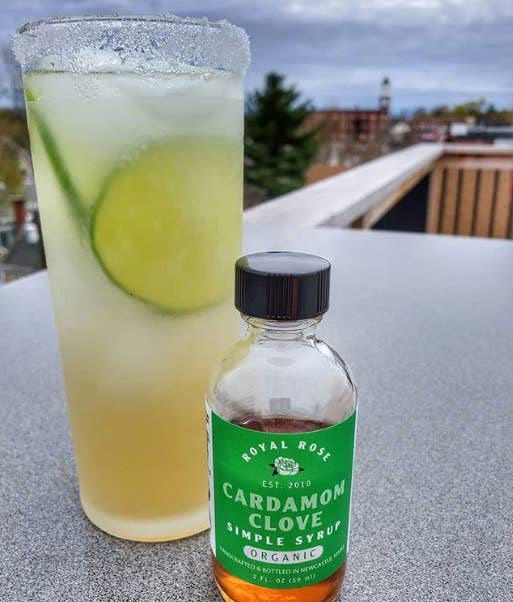 Royal Rose Syrups – wholesale Cocktailmix/-sockerlag – Kardemumma kryddnejlika organiska enkel sirap 2oz3