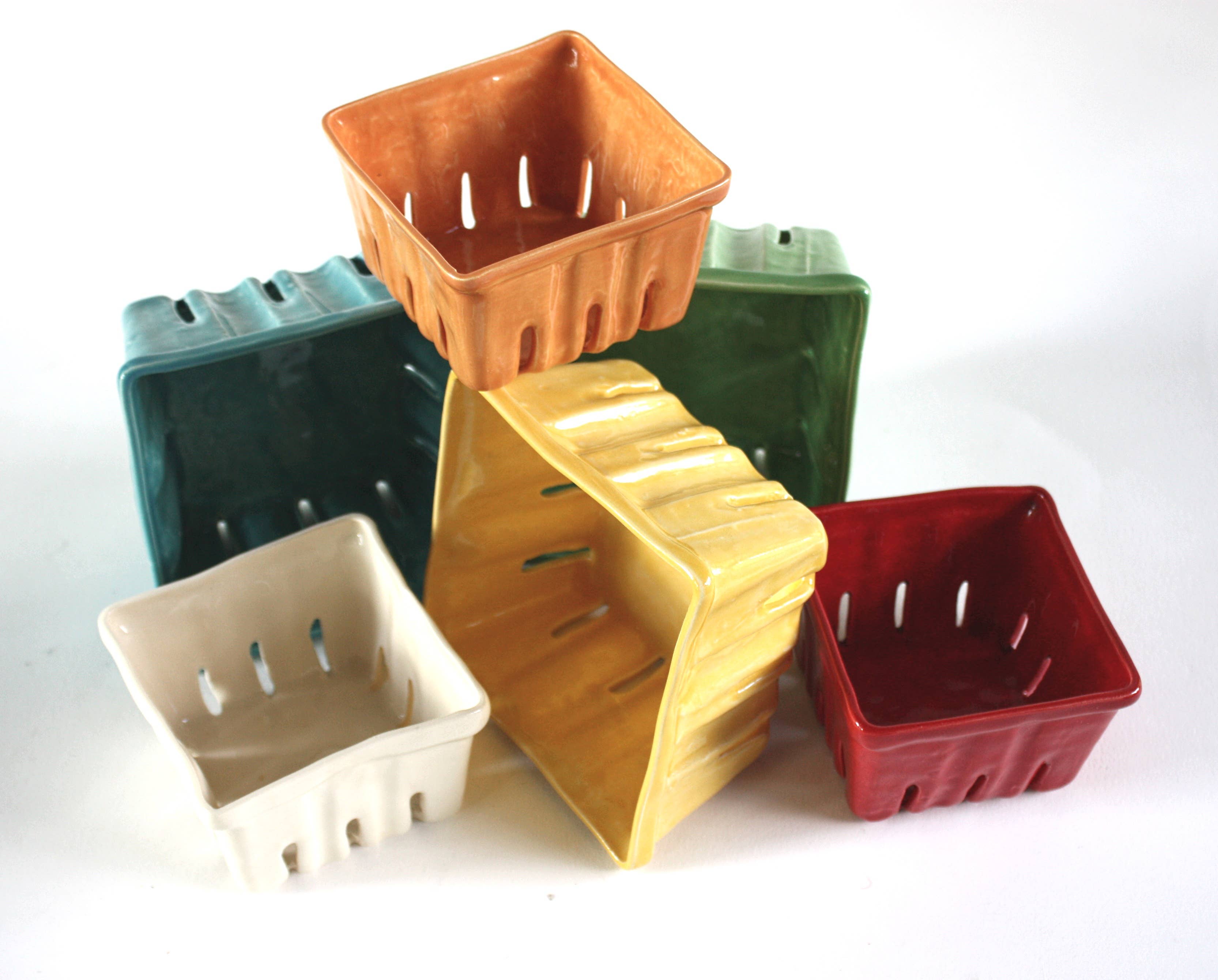 From Donna's Hands - Wholesale Basket - Large Ceramic Berry Baskets3