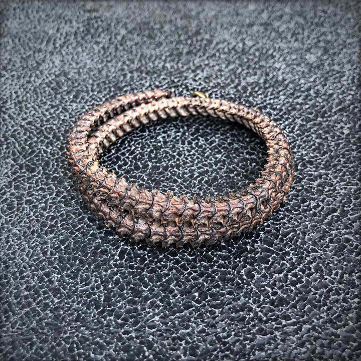 ASTALI - Venta al por mayor Brazalete - Pulsera de doble envoltura con vértebras de serpiente, huesos de serpientes africanas