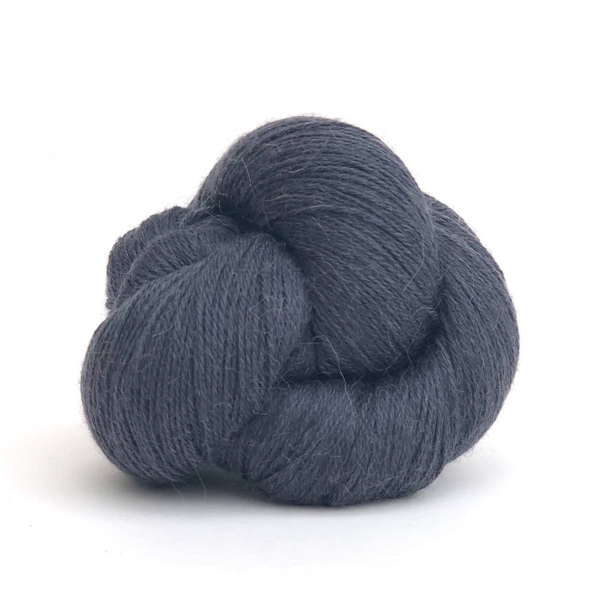 Kelbourne Woolens - Venta al por mayor Hilos - Perennial: hilo fingering de merino, alpaca y nylon21