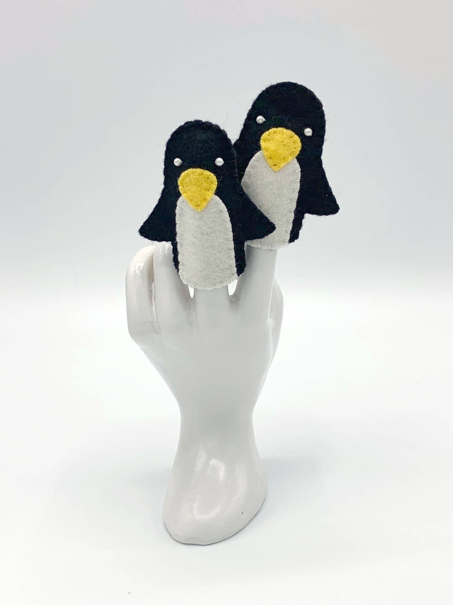 Lumpy Buttons - Wholesale Finger Puppet - Kids & Baby - Penguin Felt Finger Puppet1