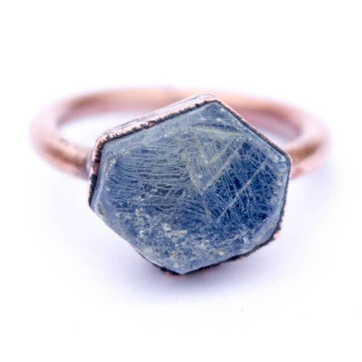 Blauer Saphirring SALE für den Großhandel von HAWKHOUSE