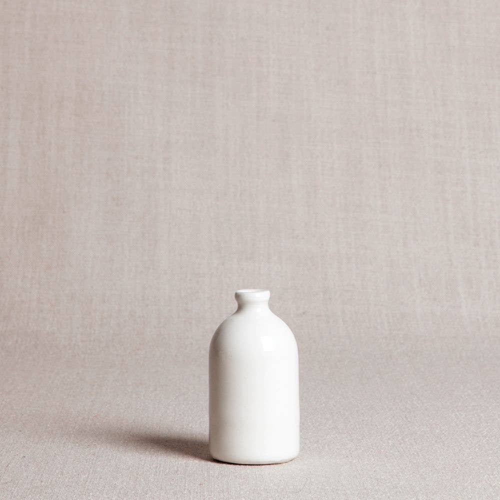 Honeycomb Studio - Wholesale Vase - Minimalist Bud Vase1