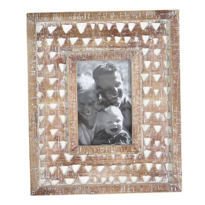 Foreside Home & Garden - Wholesale Picture Frame - 4x6 Photo Carved Triangle Wood Picture Frame