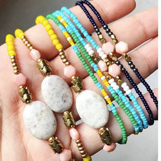 Etymology Jewelry - Wholesale Armband met kralen - Stocking Stuffer kralenarmband - Kleurrijke hippie-sieraden1