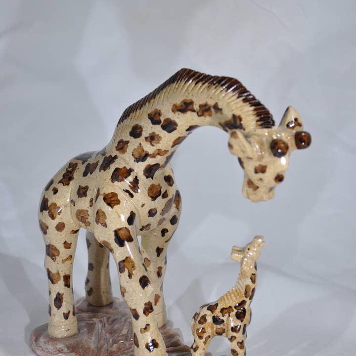 Marble Giraffe & Baby 10" for wholesale by SS handcrafted Art