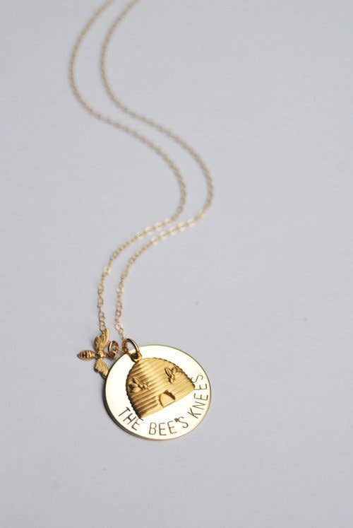 Bang-Up Betty - Wholesale Pendant/Charm Necklace - The Bee`s Knees Necklace0