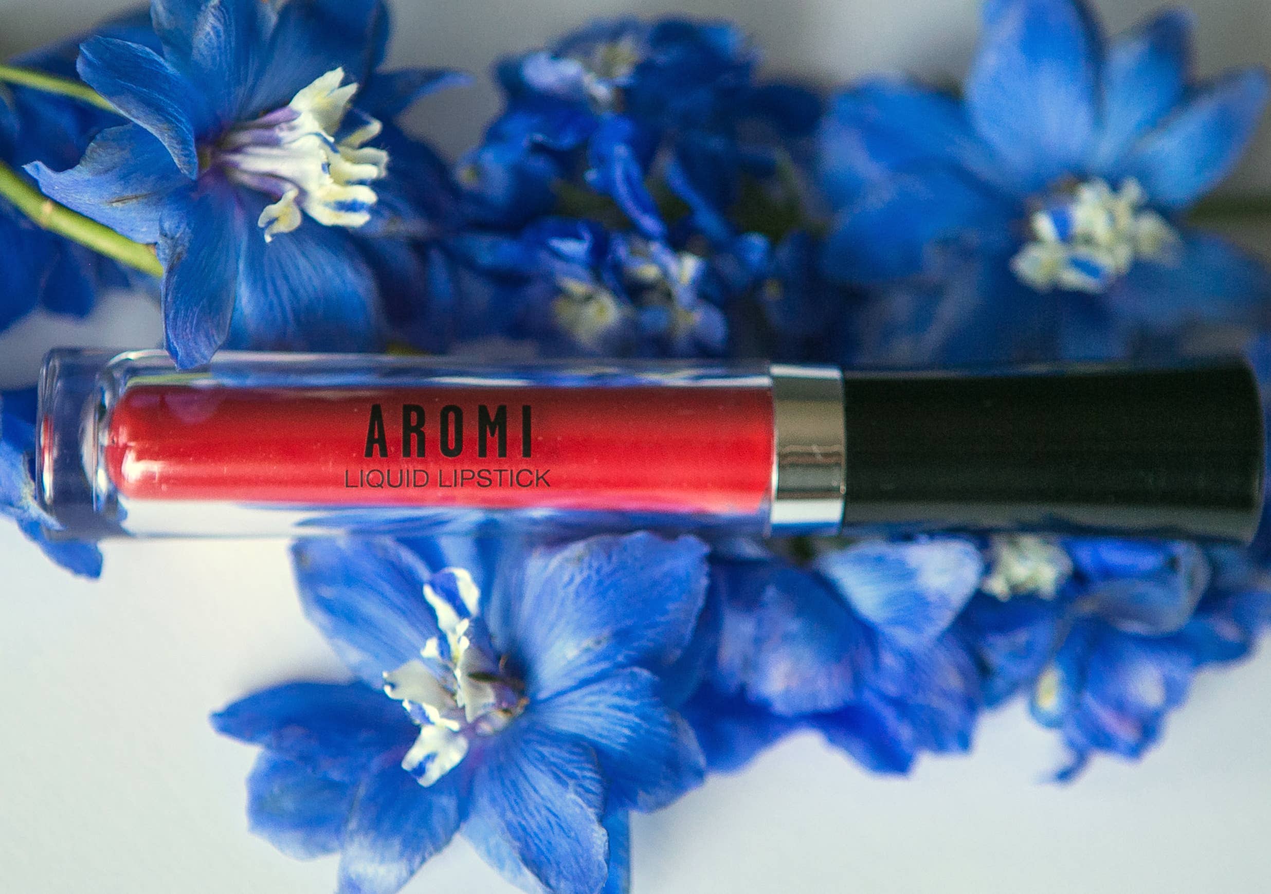 Aromi - Wholesale Lipstick - Preppy Red Liquid Lipstick1