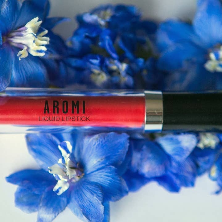 Aromi - Wholesale Lipstick - Preppy Red Liquid Lipstick1
