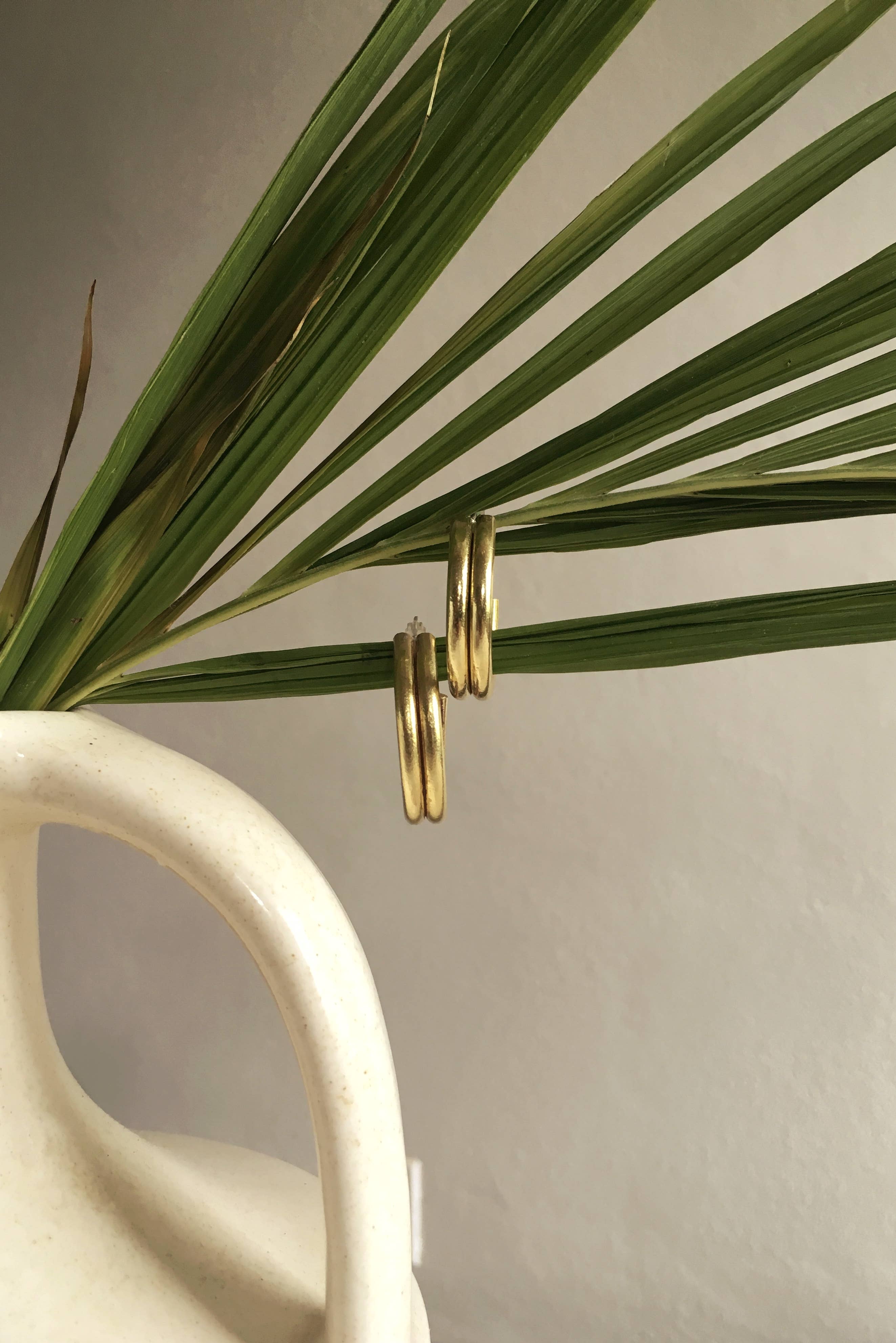 Mahnal Jewelry - Wholesale Hoop Earrings - Wahada Minor Hoops2