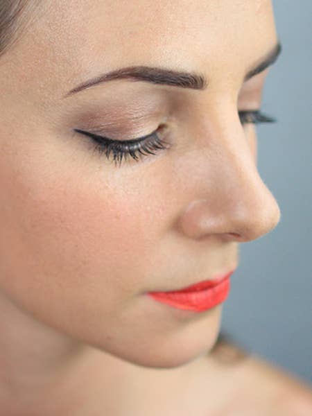 Amaterasu Beauty - Wholesale Mascara - Ultra Volume Mascara -  Black5