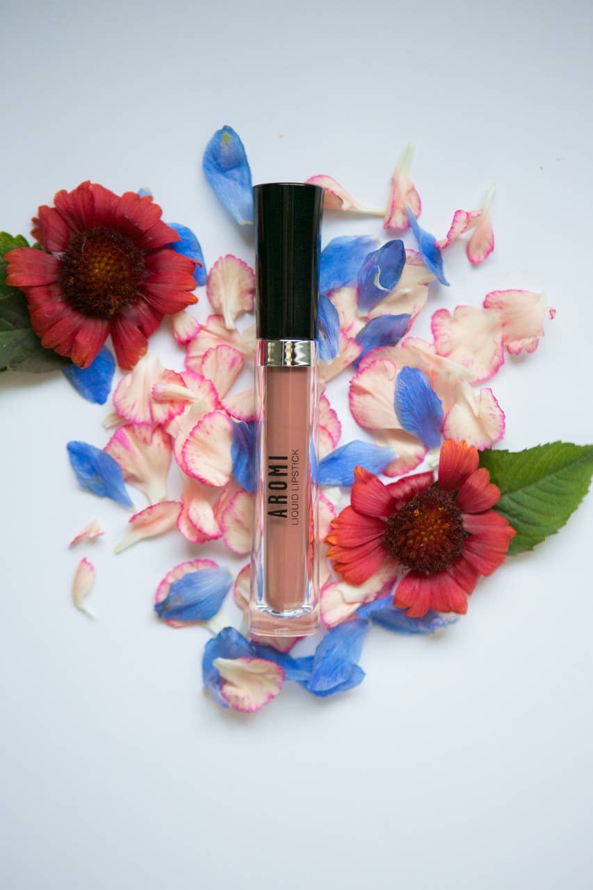 Aromi - Wholesale Lipstick - Caramel Nude Liquid Lipstick2
