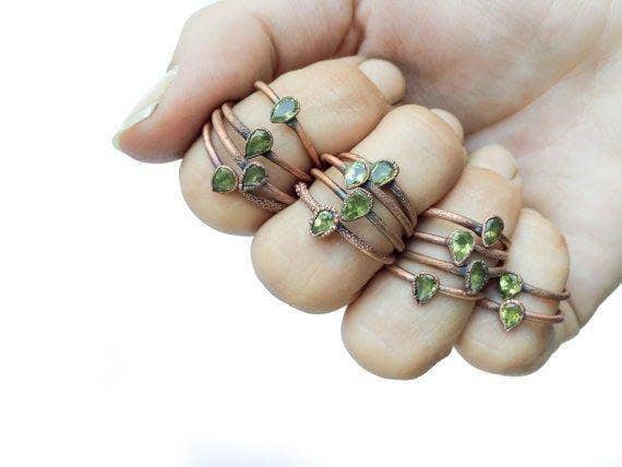 HAWKHOUSE - Wholesale Single Stone/Solitaire Ring - Green Peridot Ring3