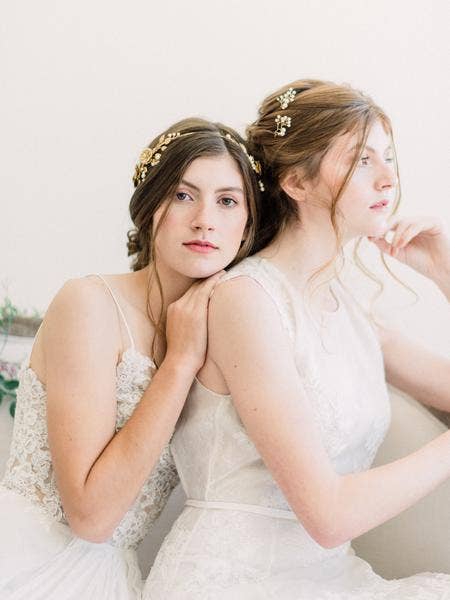 Acute Designs – wholesale Hair pin – Gold Pearl Vine Bridal Hair Pins3