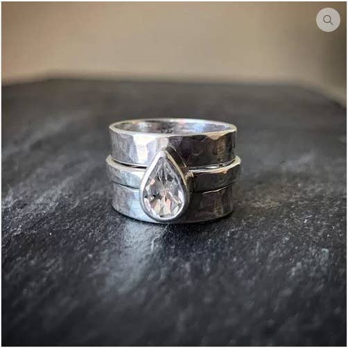 Dame tredelt Stabelbar Sæt - Pære for engroshandel hos Raegan Hough Metalsmith