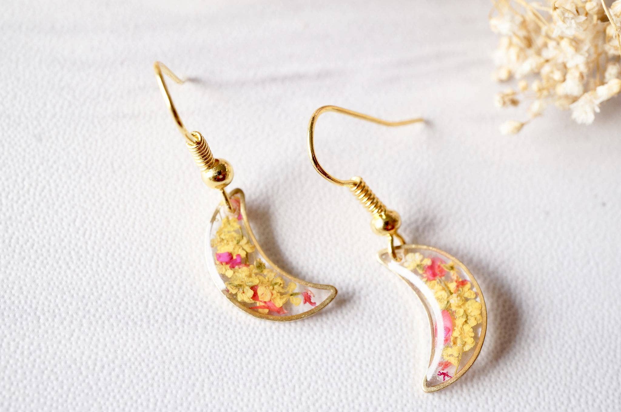 Ann + Joy - Wholesale Dangle Earrings - Gold Moons in Yellow & Red Real Dried Flowers and Resin Earrings0