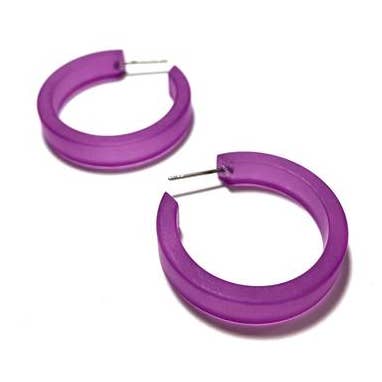 Petites créoles classiques violettes pour la vente par Leetie Lovendale