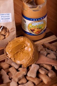 Paw Street Barkery - Wholesale Pet Treats - Dog - Peanut Butter Pooch - 4 oz bags1