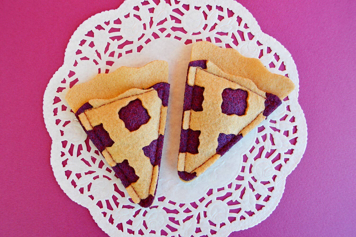 Housecat Club - Wholesale Pet Toy - Cat - Catnip Pie Slice Cat Toy4