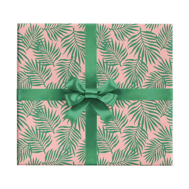 Foglio di carta da regalo tropicale con foglie di palma per la vendita all'ingrosso da parte di REVEL & Co.