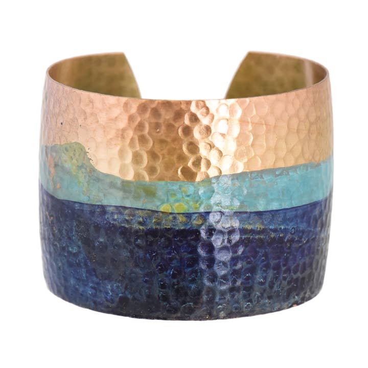 Issoria Cuff Akvarell Verdigris Patina  för wholesale av We Dream in Colour