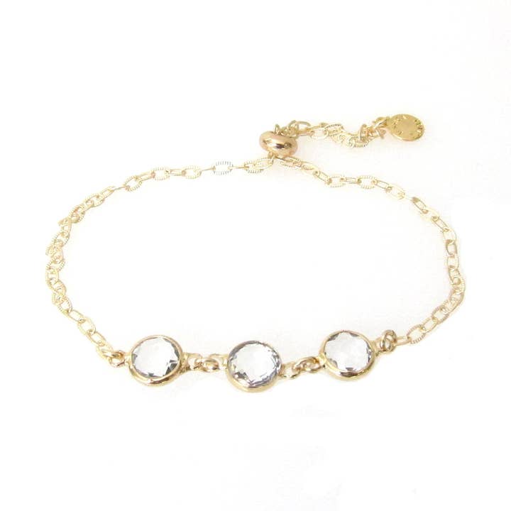 Nina Slider Armband med Triple Små Round Crystal för wholesale av Jessica Elliot Jewelry
