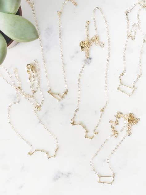 Collares de constelaciones del zodíaco con diamantes de imitación, dorados para venta al por mayor de Océanne