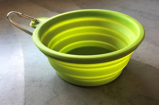 Lemon Poppy Inc. - Wholesale Pet Bowl - Cat/Dog - CLOSEOUT Pet Bowl, Collapsible1