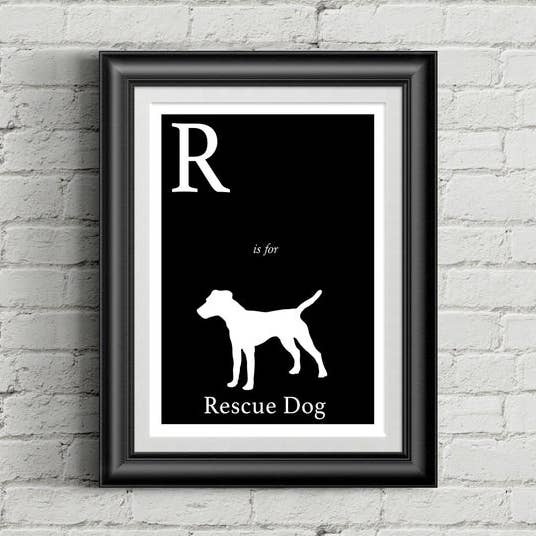 R ist für Rescue Dog Alphabet Kunstdruck 8,5 „x11"  für den Großhandel von Sophisticated Pup