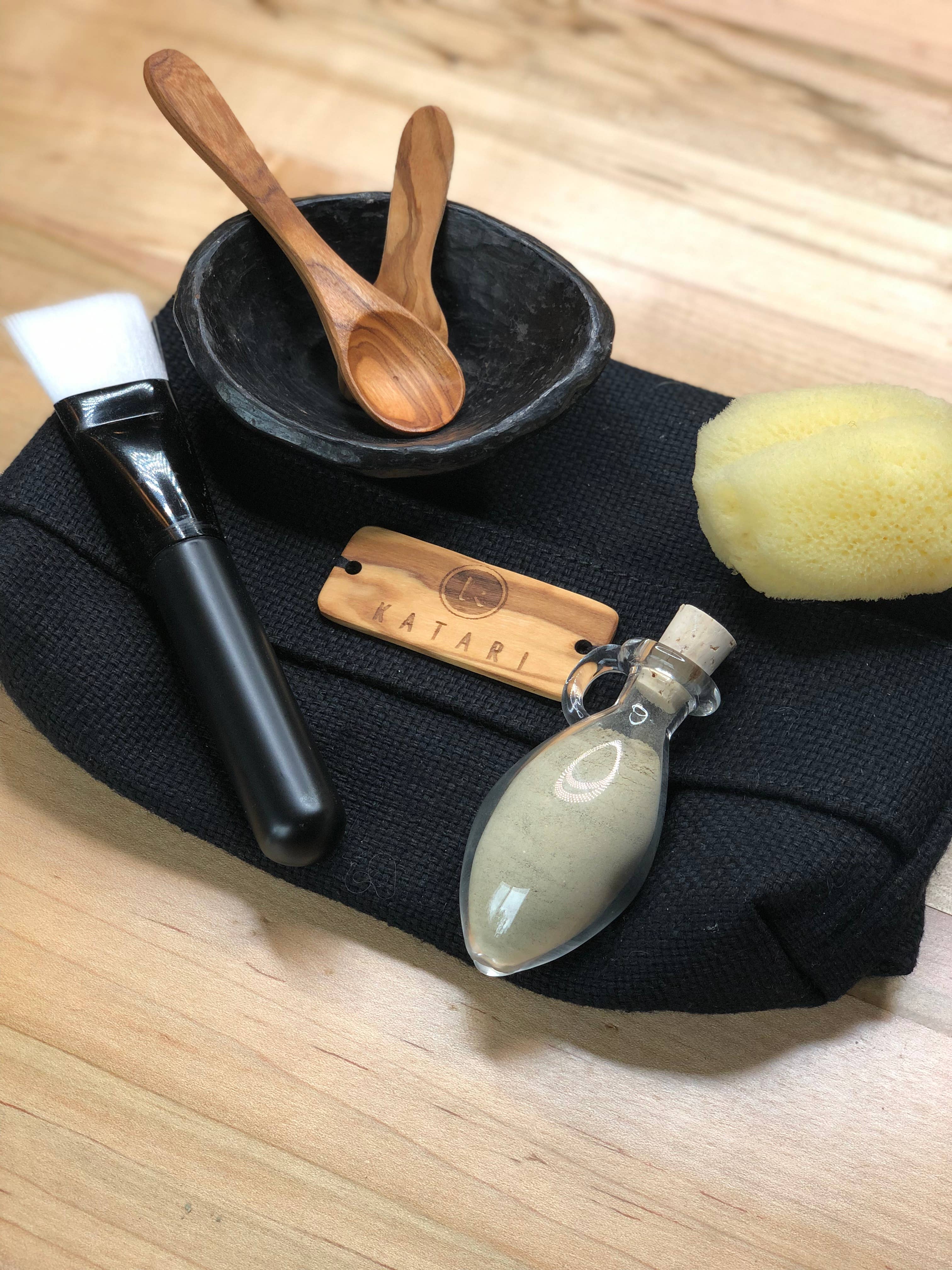 Katari Beauty – Großhandel Badepuff/-schwamm – Reinigungs- und Peelingschwamm | Seidig weicher Meeres-Schwamm 5-7,5 cm5