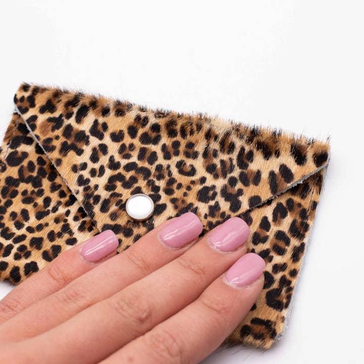 Crystalyn Kae Accessories - Wholesale Card Holder - Women's - CARD CASE WALLET - RECYCLED LEATHER ASSORTED (SET OF 12)