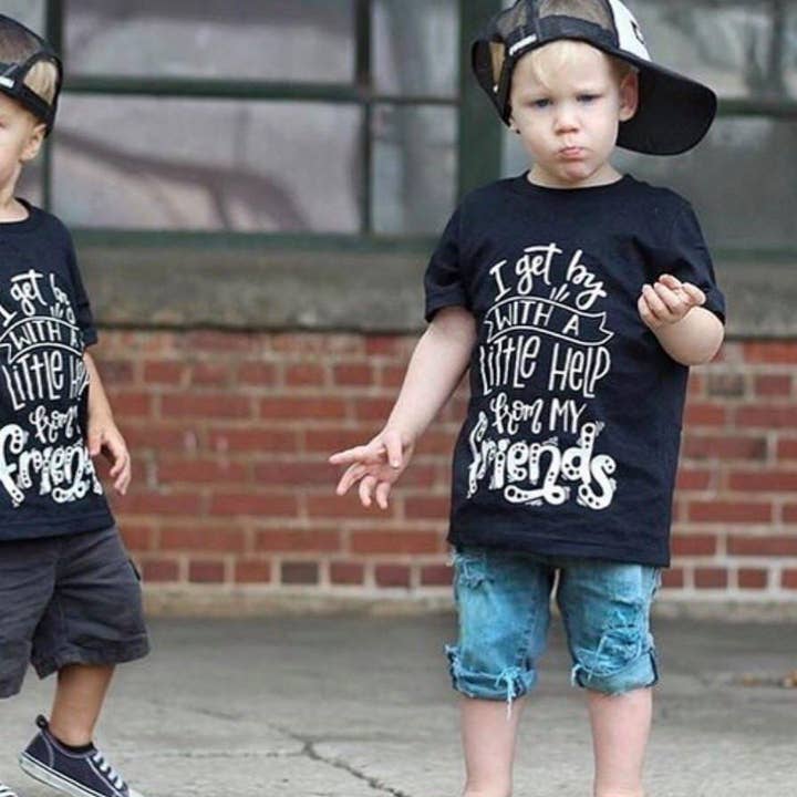 I Get By with a Little Help from My Friends Toddler Tee para venta al por mayor de spillthebeansetc