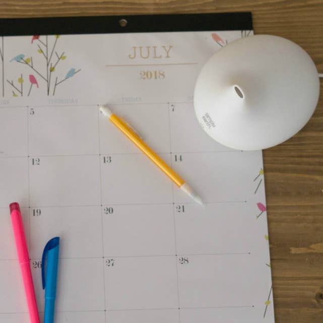 Simply Earth - Wholesale Electronic Diffuser - Glow Essential Oil Diffuser (80ml)1