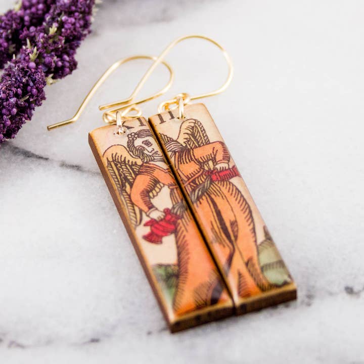 Boucles d'oreilles Tarot Card Italien Tempérance pour la vente par No Man's Land