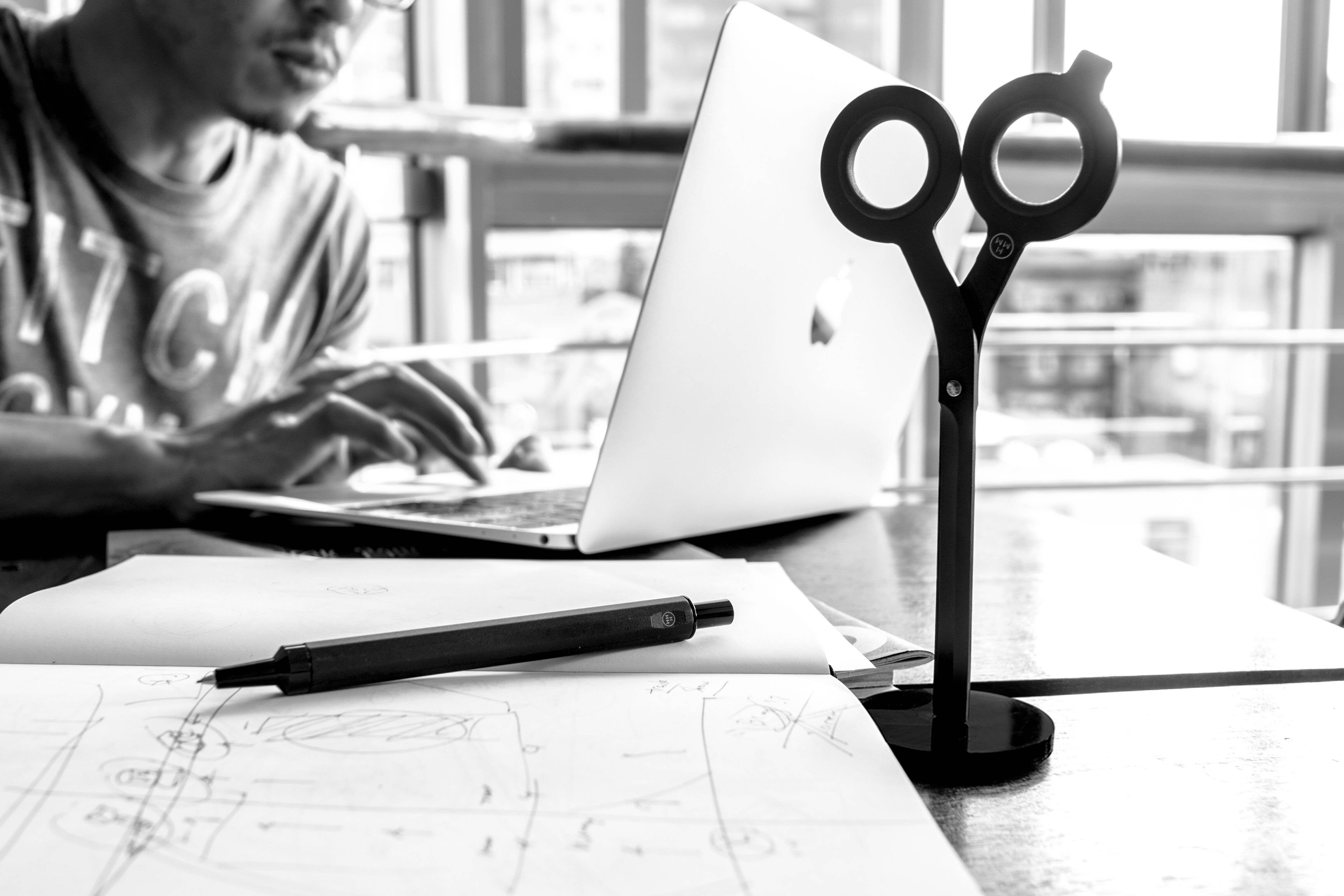 HMM - Wholesale Scissors - Black Scissors8