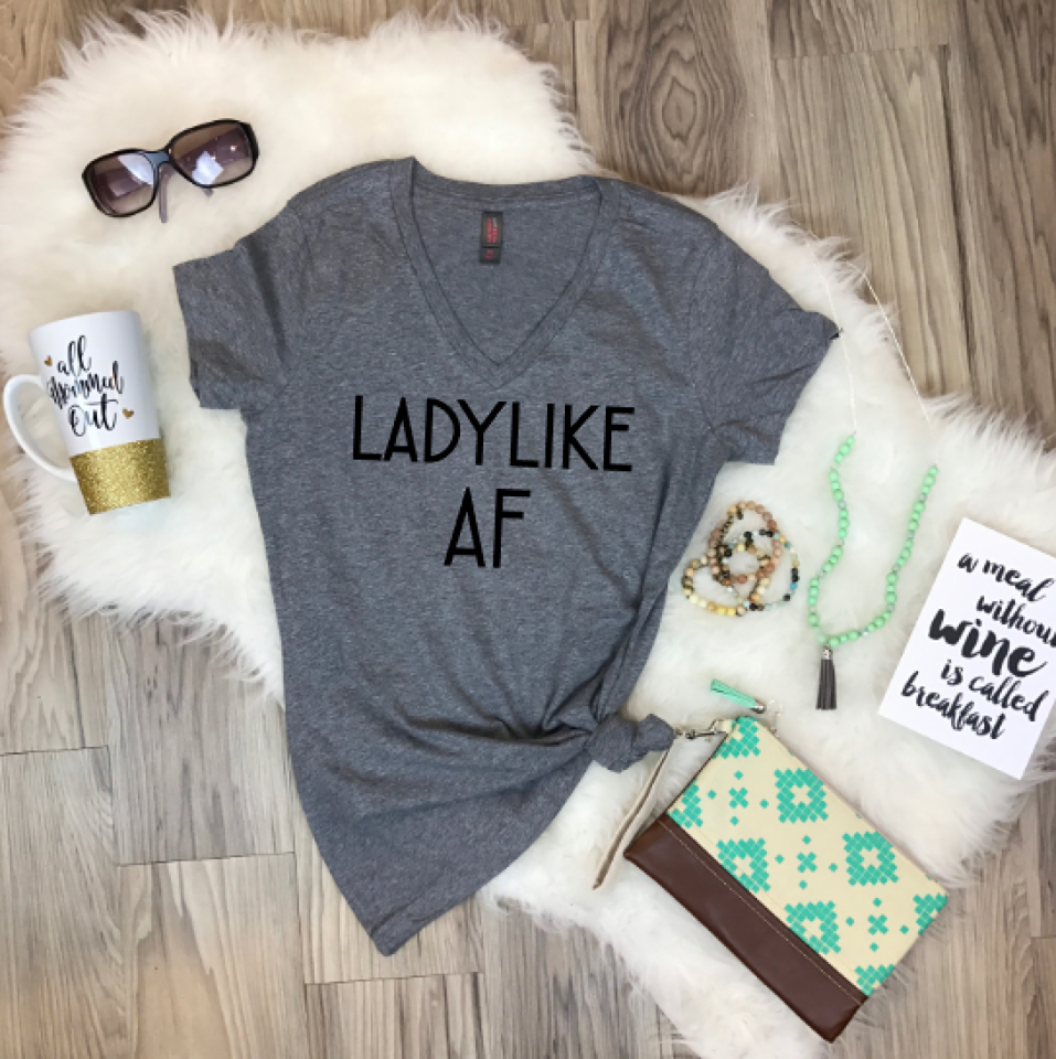 spillthebeansetc - Wholesale T-shirt met print - Dames - Ladylike AF Shirt voor volwassenen0